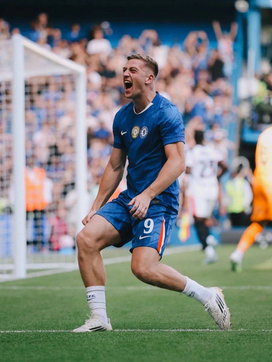 关于AC米兰发布备战花絮，今晚迎来里程碑，亚冠任务艰巨，身体对抗强度拉满的信息